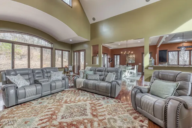 $1,750,000 | 520 Highway 93, Fall Branch, TN 37656