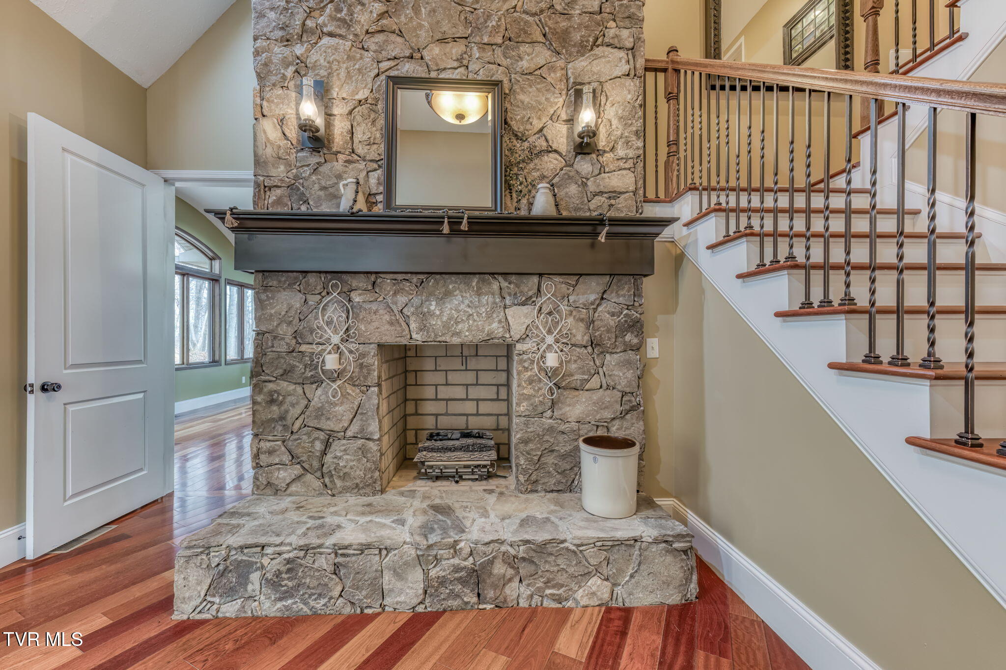 520 Highway 93 Fall Branch, TN 37656 - Photo 32 of 85 Primary Suite