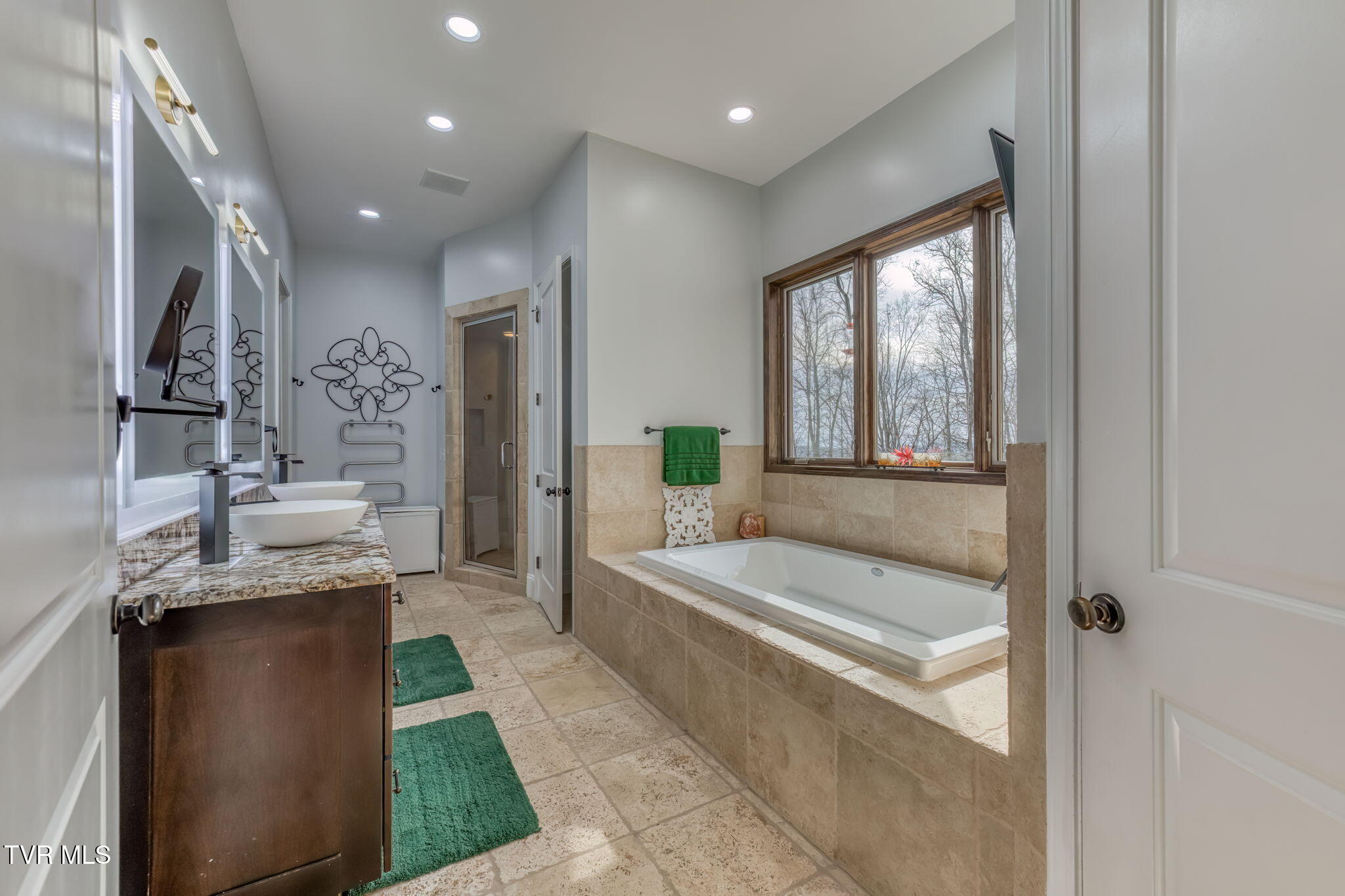 520 Highway 93 Fall Branch, TN 37656 - Photo 37 of 85 Primary Suite