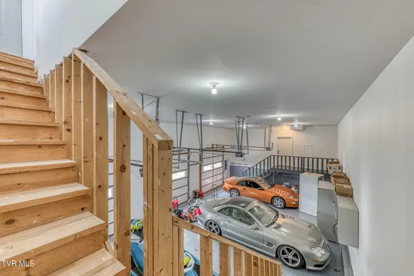 $1,595,000 | 520 Highway 93, Fall Branch, TN 37656