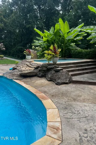 $1,750,000 | 520 Highway 93, Fall Branch, TN 37656