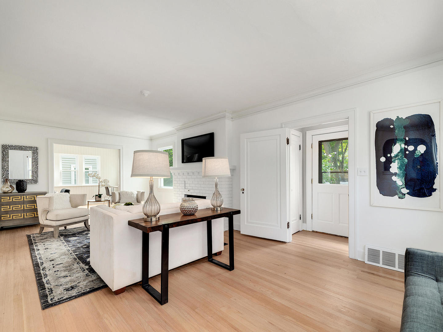 161 E Road Glen Ellyn, IL 60137 - Photo 2 of 27 a living room with furniture and wooden floor
