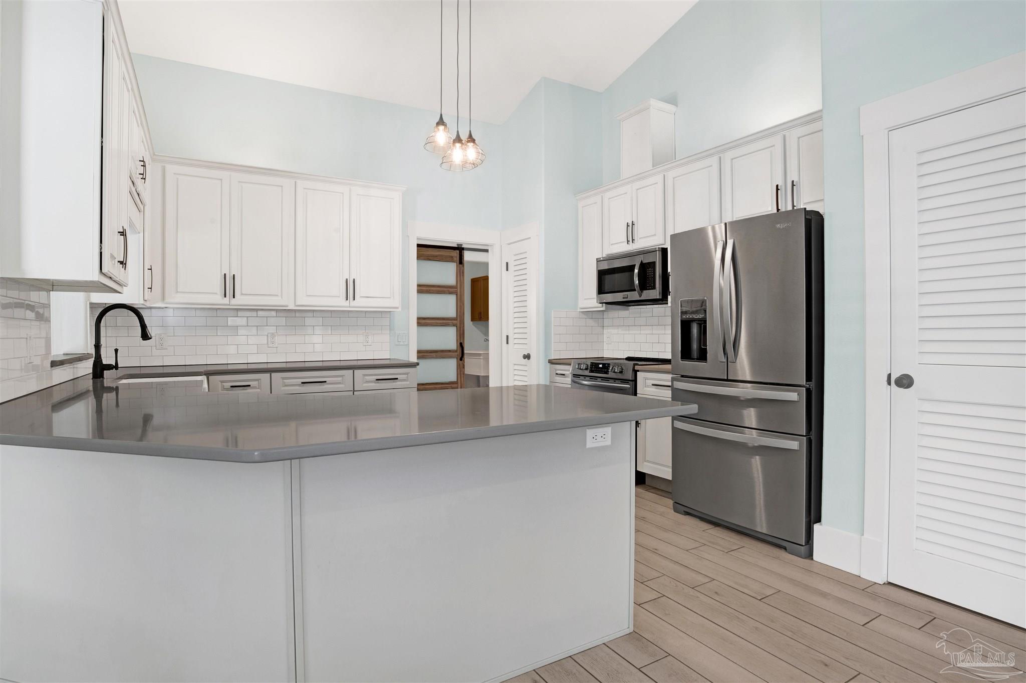 16660 Innerarity Point Road Pensacola, FL 32507 - Photo 14 of 54
