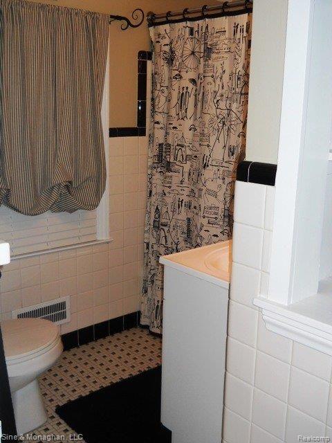 342 Fisher Road Grosse Pointe, MI 48230 - Photo 24 of 27 DSCN0030.JPG