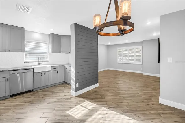 $625,000 | 712 43rd Avenue North, St. Petersburg, FL 33703