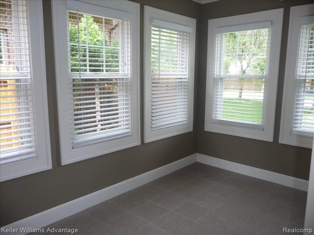 336 South Adams Road Birmingham, MI 48009 - Photo 12 of 20 P1020676