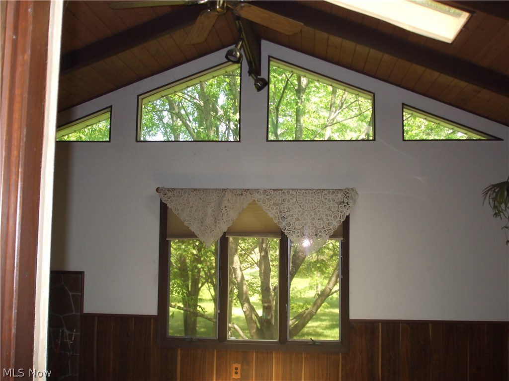 6085 Carsten Road Medina, OH 44256 - Photo 14 of 28 Gallery Image 14