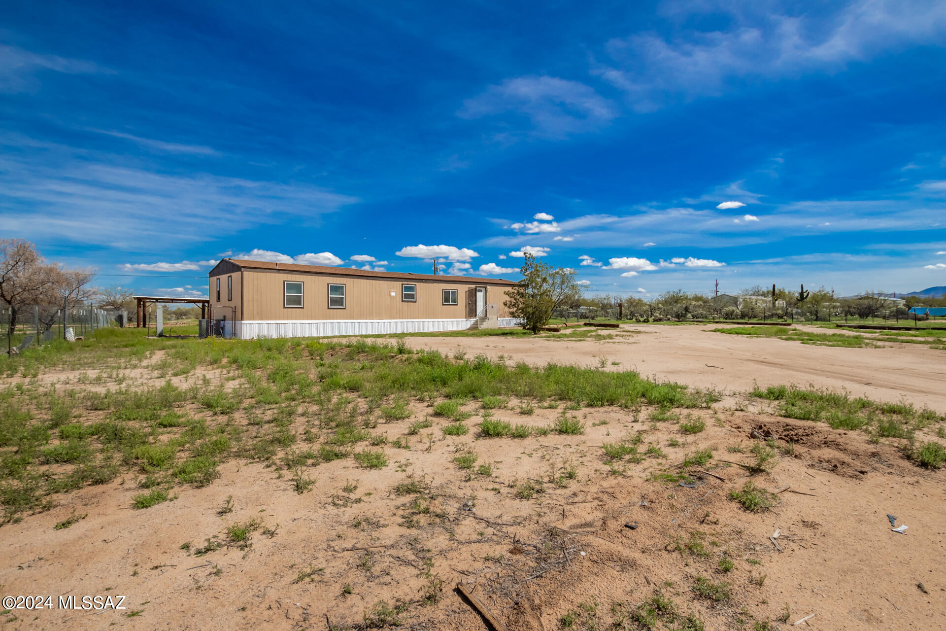 8577 South Marstellar Road Tucson, AZ 85736 - Photo 5 of 26 Gallery Image 5