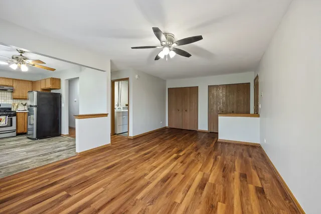 $2,250 | 35 Terry Drive, Unit D, Roselle, IL 60172