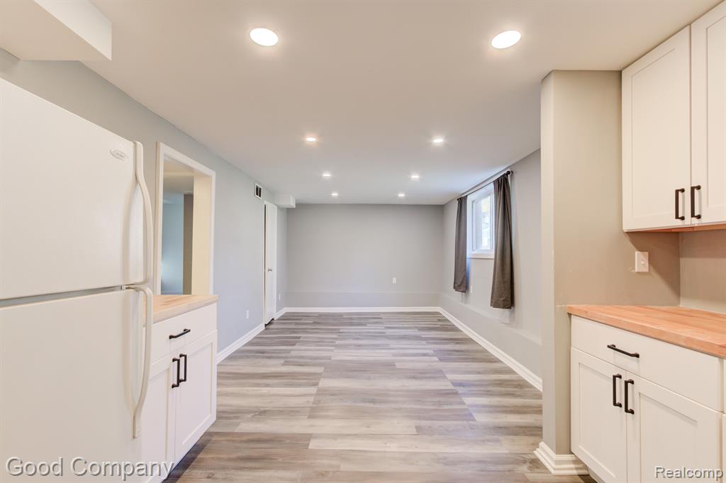920 East Lincoln Avenue Royal Oak, MI 48067 - Photo 15 of 35