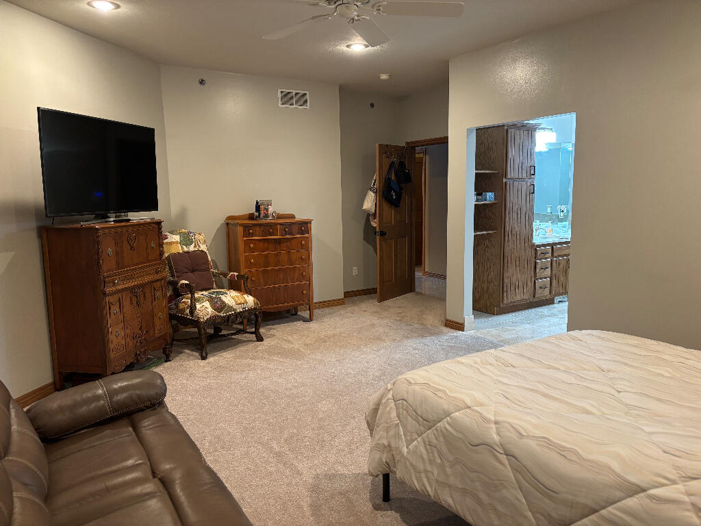 811 Anchor Lane Portage, MI 49002 - Photo 21 of 34 20