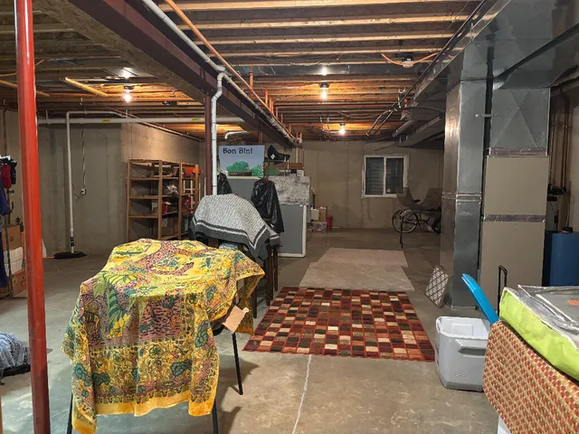 $559,000 | 811 Anchor Lane, Portage, MI 49002