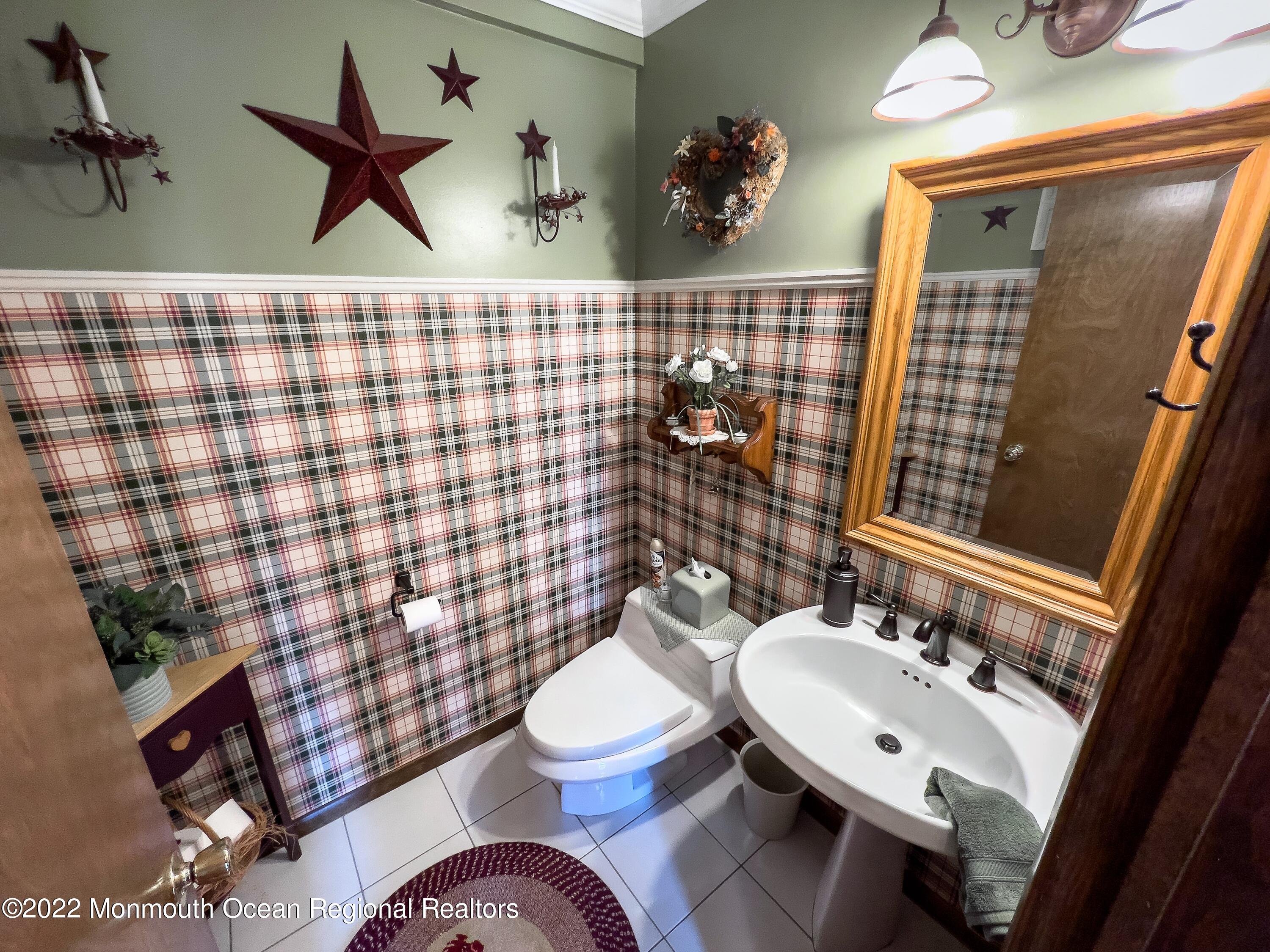 628 Reed Road Jackson, NJ 08527 - Photo 11 of 63 628 Reed Half Bath