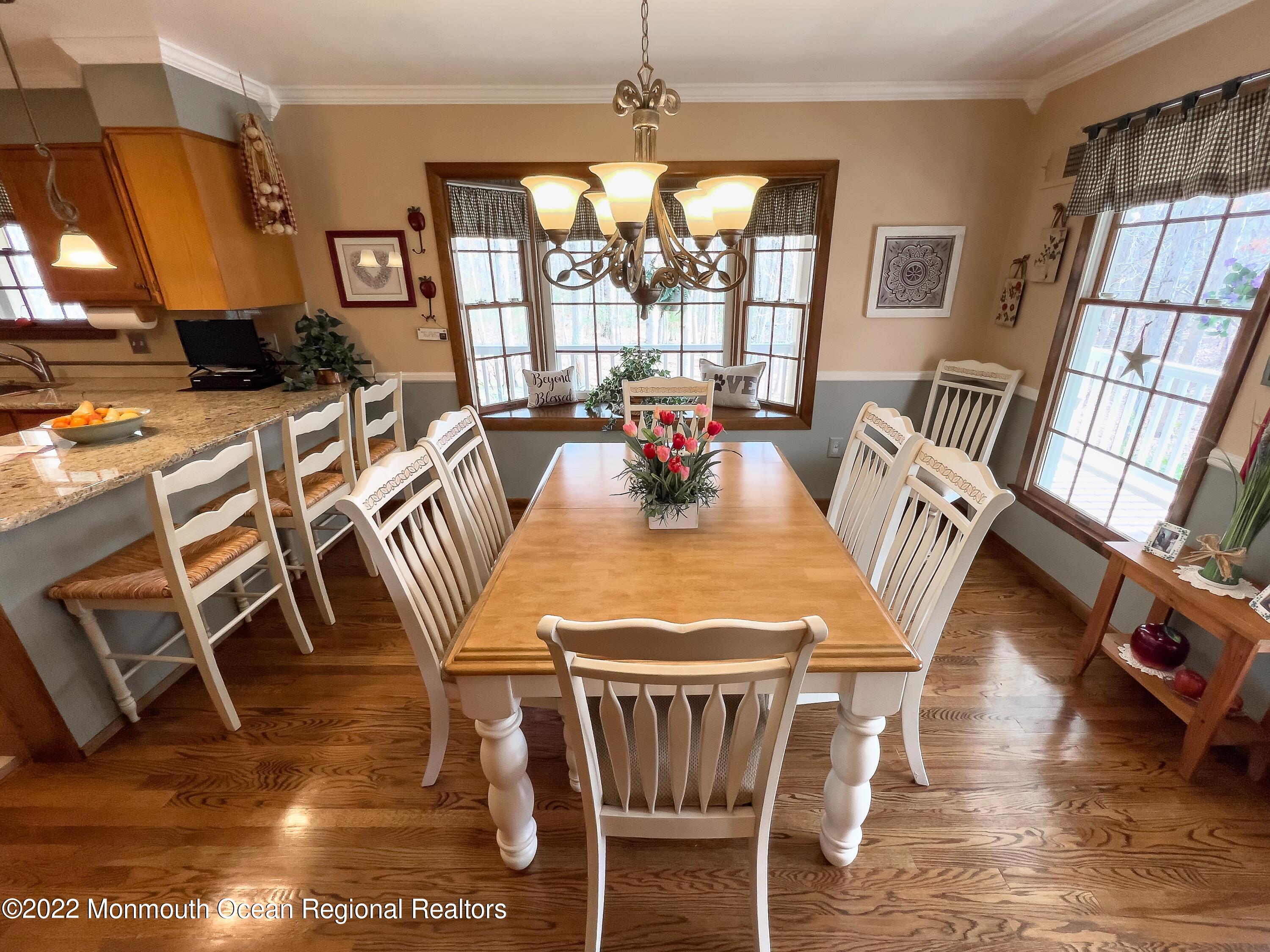 628 Reed Road Jackson, NJ 08527 - Photo 14 of 63 628 Reed Dining2