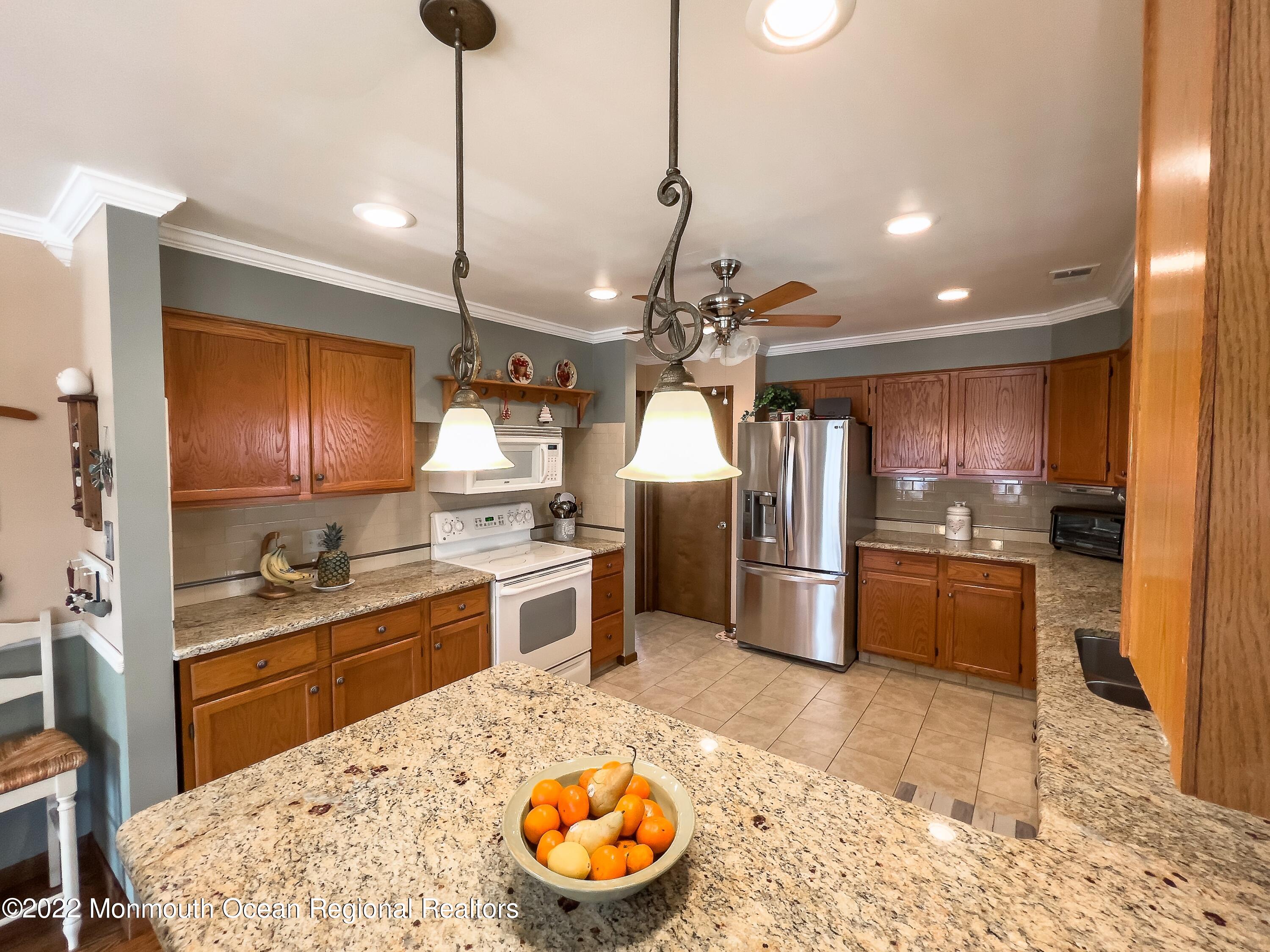 628 Reed Road Jackson, NJ 08527 - Photo 18 of 63 628 Reed Kitchen View
