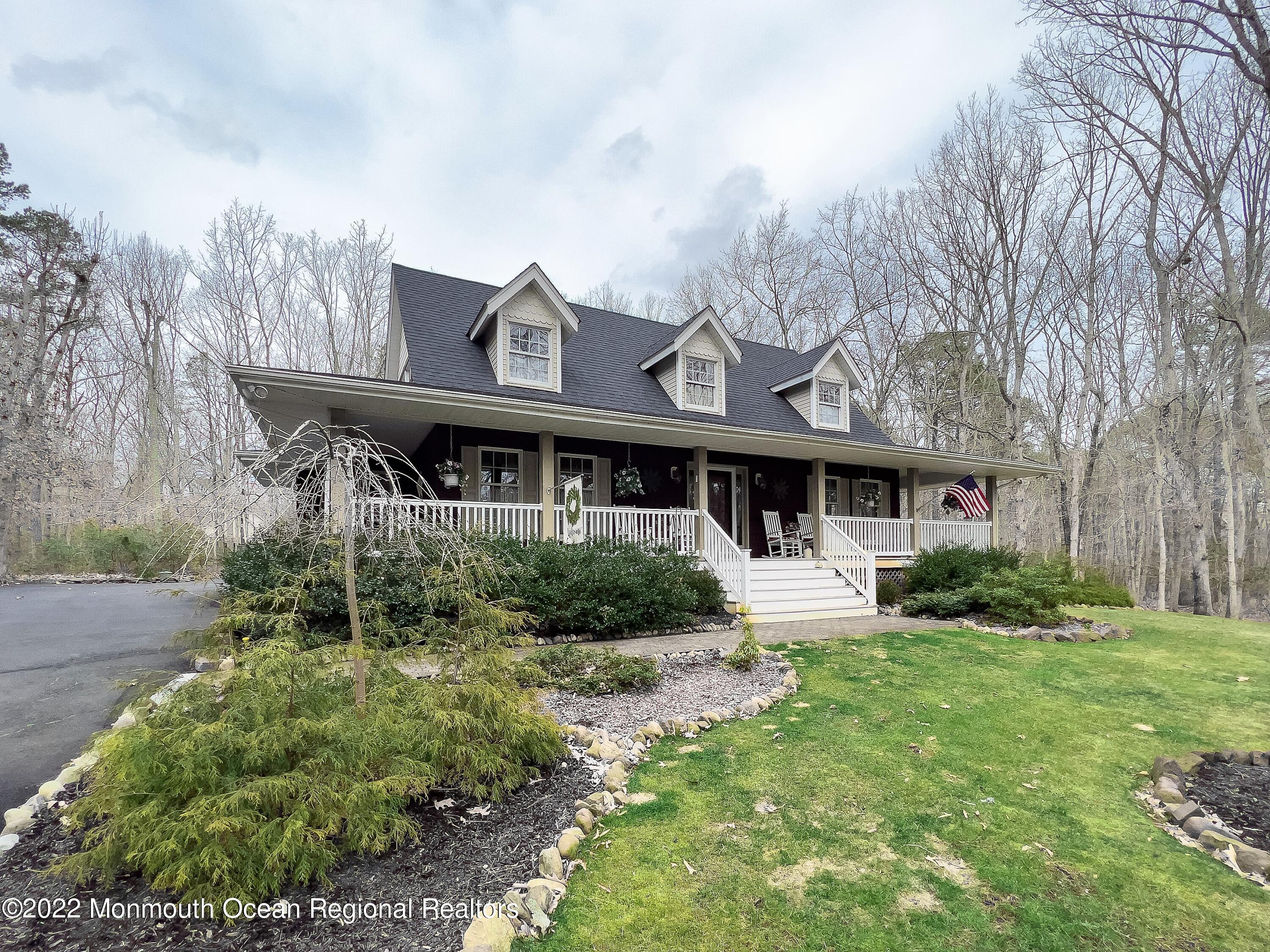 628 Reed Road Jackson, NJ 08527 - Photo 3 of 63 628 Reed House side