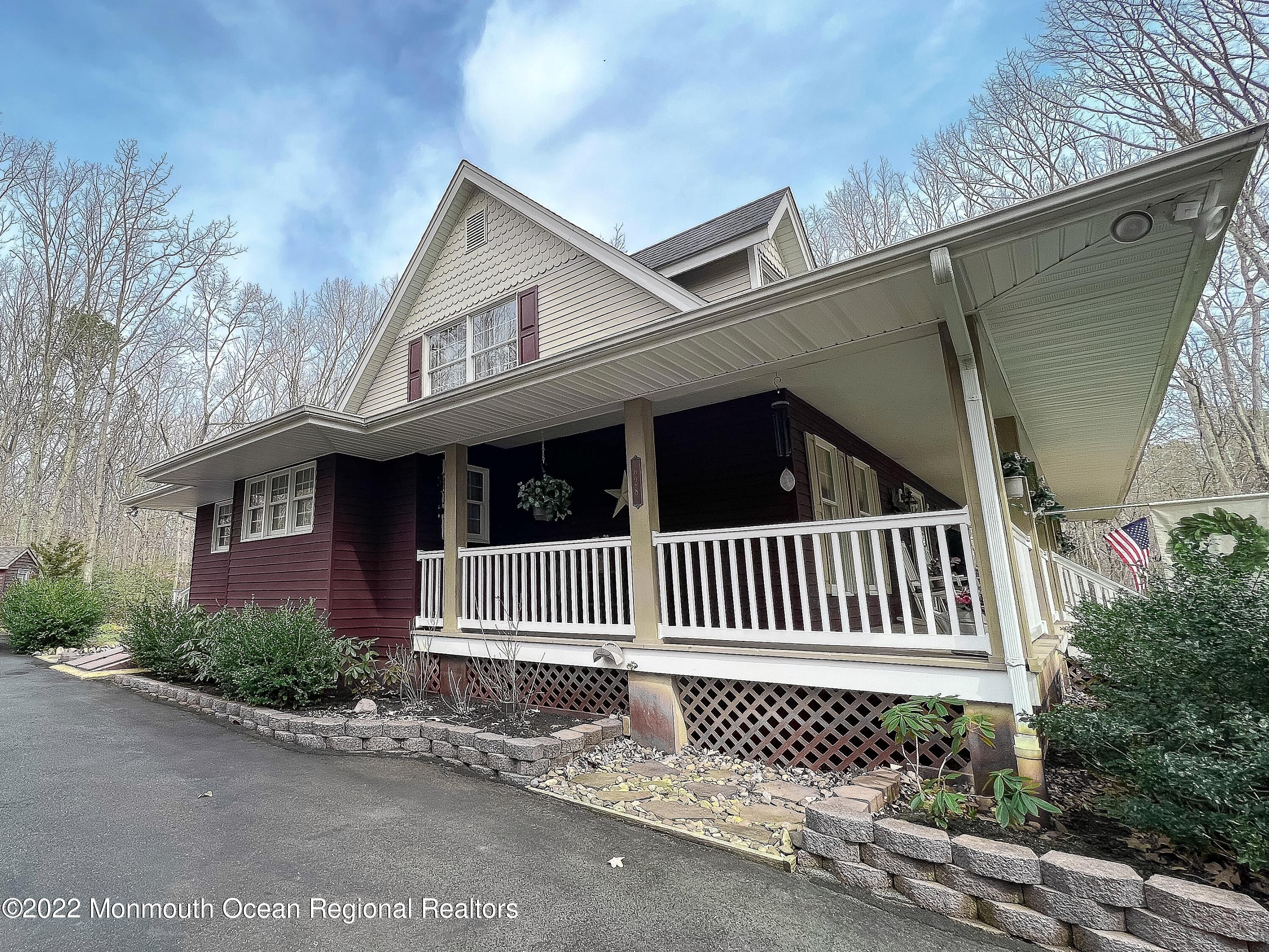 628 Reed Road Jackson, NJ 08527 - Photo 4 of 63 628 Reed Side House Porch