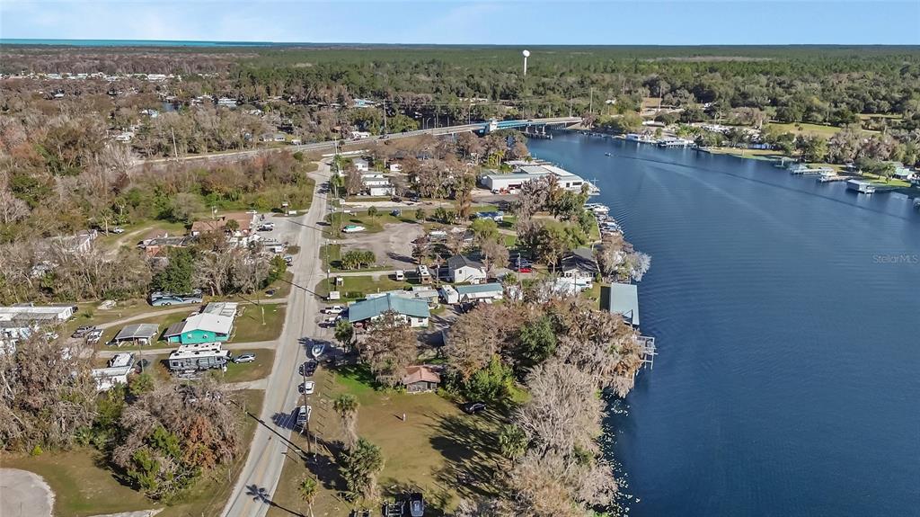 55512 Front Street Astor, FL 32102 - Photo 21 of 47
