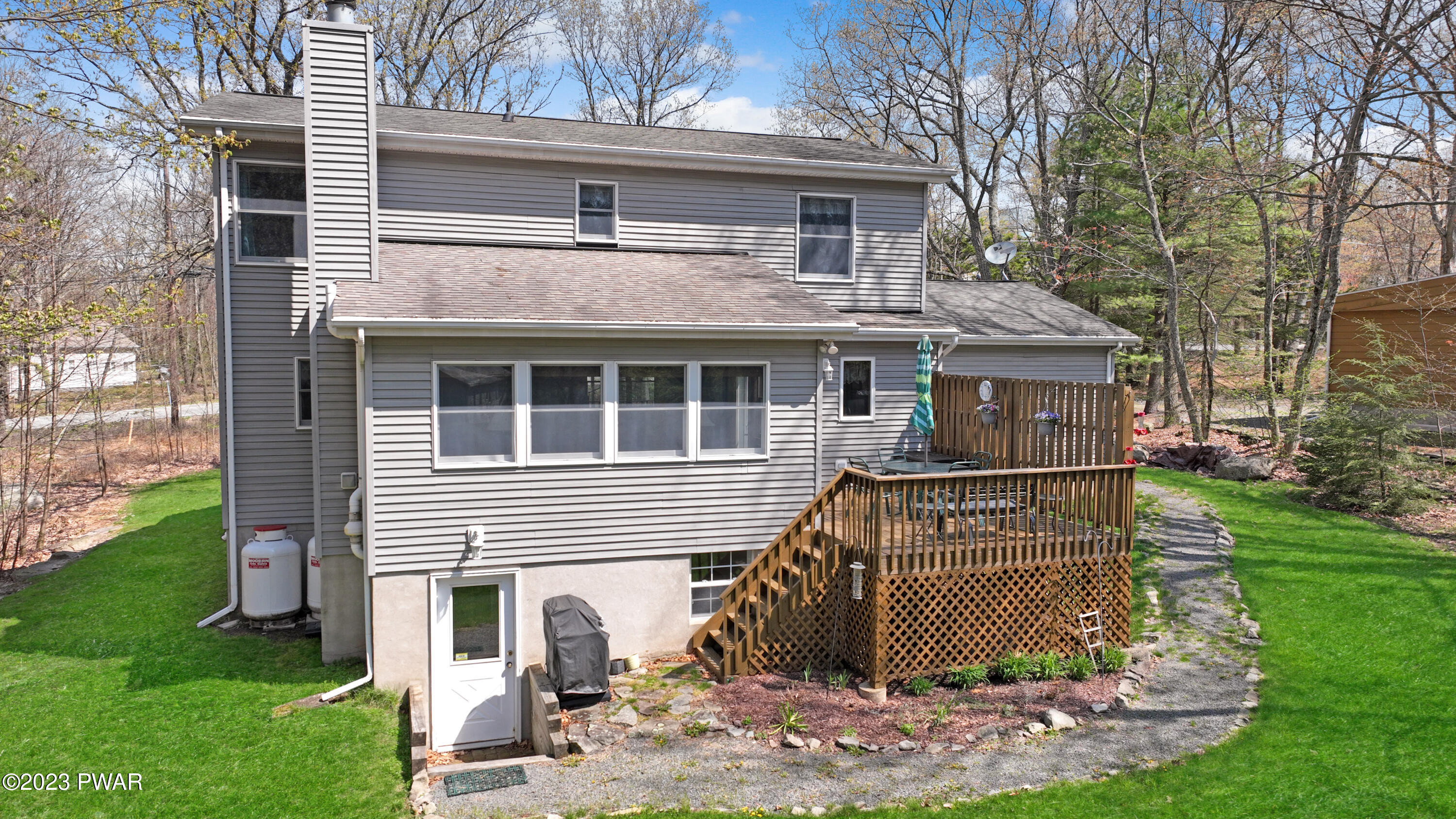 536 Maple Ridge Drive Hawley, PA 18428 - Photo 5 of 97 7