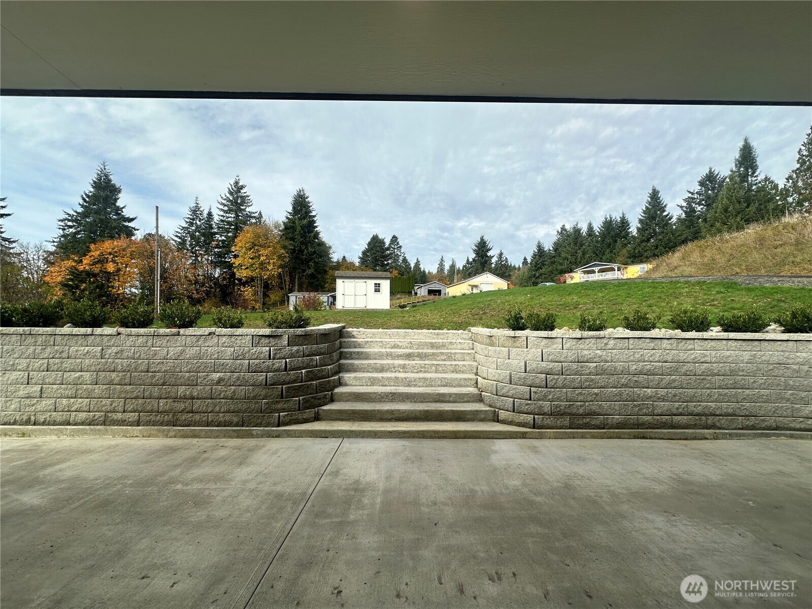 125 Foxglove Terrace Longview, WA 98632 - Photo 19 of 20 a view of outdoor space and yard