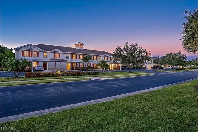 $229,900 | 4247 Liron Avenue, Unit 104, Fort Myers, FL 33916