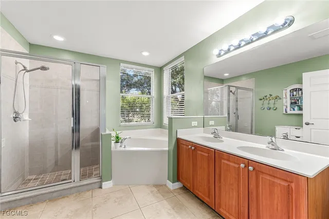 $229,900 | 4247 Liron Avenue, Unit 104, Fort Myers, FL 33916