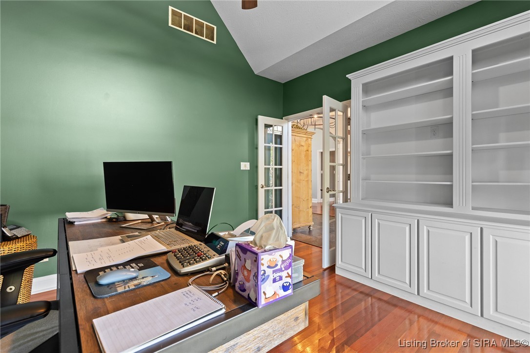 113 Bluff Ridge Road Jeffersonville, IN 47130 - Photo 13 of 59