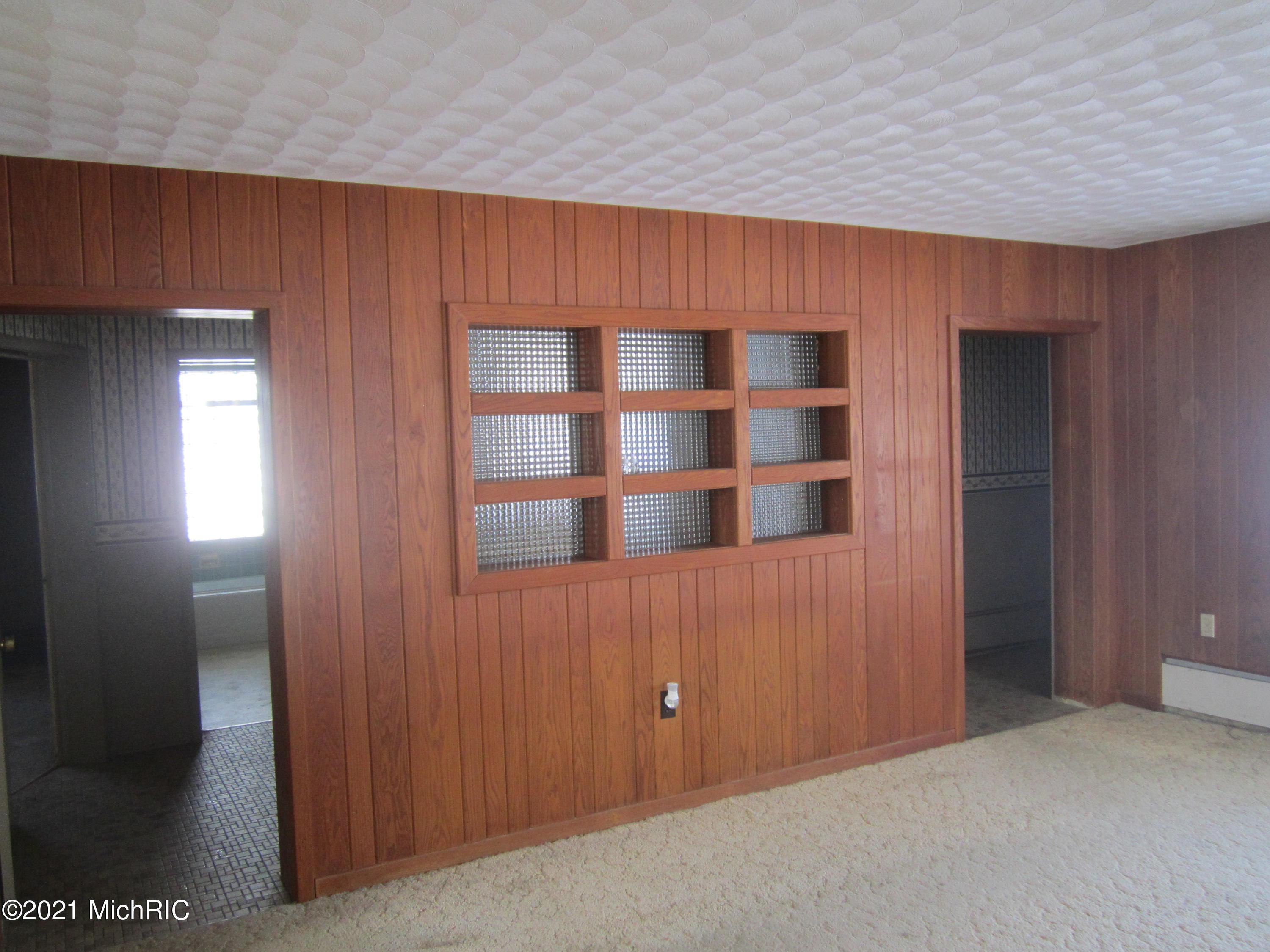 18022 Homer Road Marshall, MI 49068 - Photo 15 of 31 IMG_9665