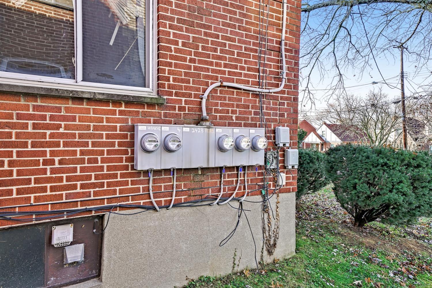 2428 Ferguson Road Cincinnati, OH 45238 - Photo 4 of 7 Gallery Image 4