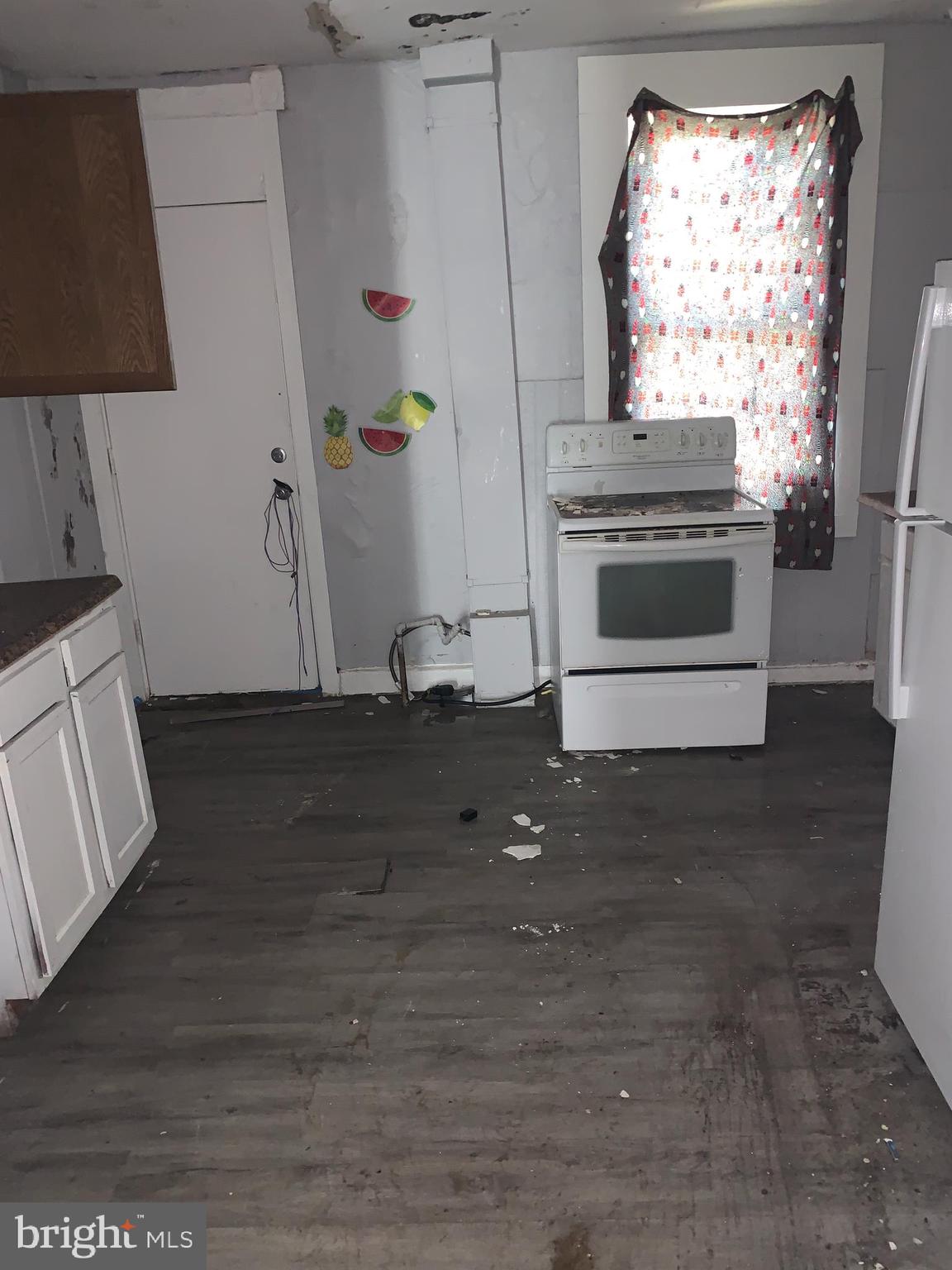 2104 Ridgehill Avenue Baltimore, MD 21217 - Photo 4 of 9