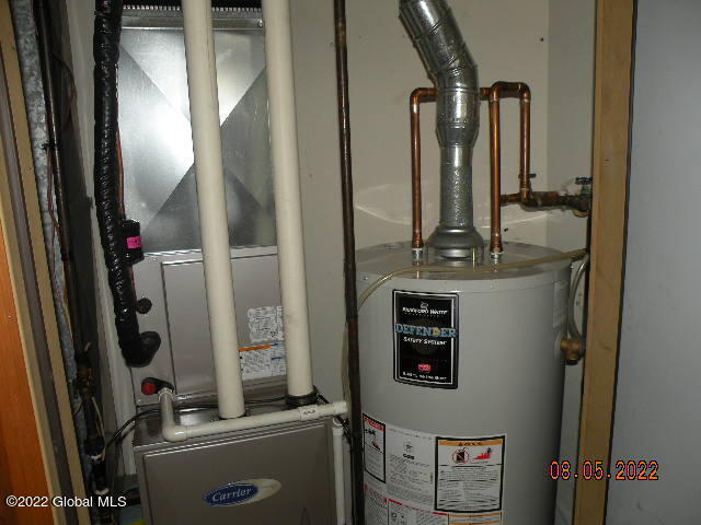 359 Manchester Road Schenectady, NY 12304 - Photo 21 of 30 DSCN0220