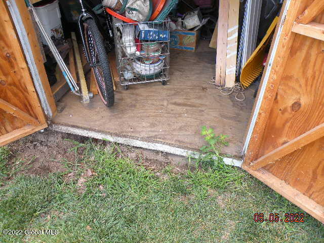 359 Manchester Road Schenectady, NY 12304 - Photo 29 of 30 DSCN0231