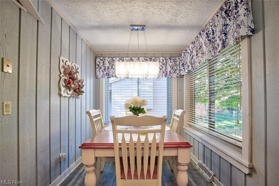 35735 Timber Ridge Lane Willoughby, OH 44094 - Photo 13 of 35 Gallery Image 13