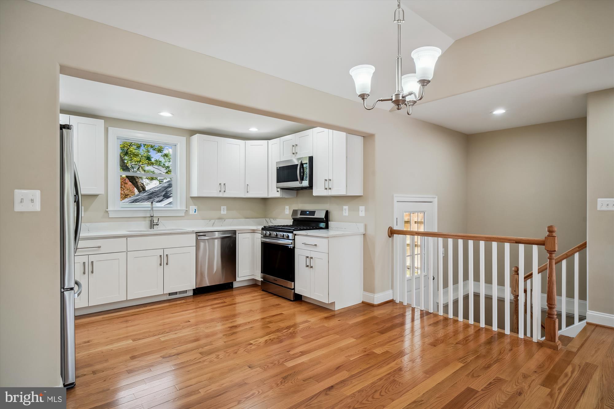 10110 Greenock Road Silver Spring, MD 20901 - Photo 8 of 24