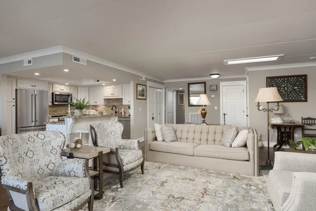 $489,750 | 4312 Lakeshore Lane, Unit 304, Chattanooga, TN 37415