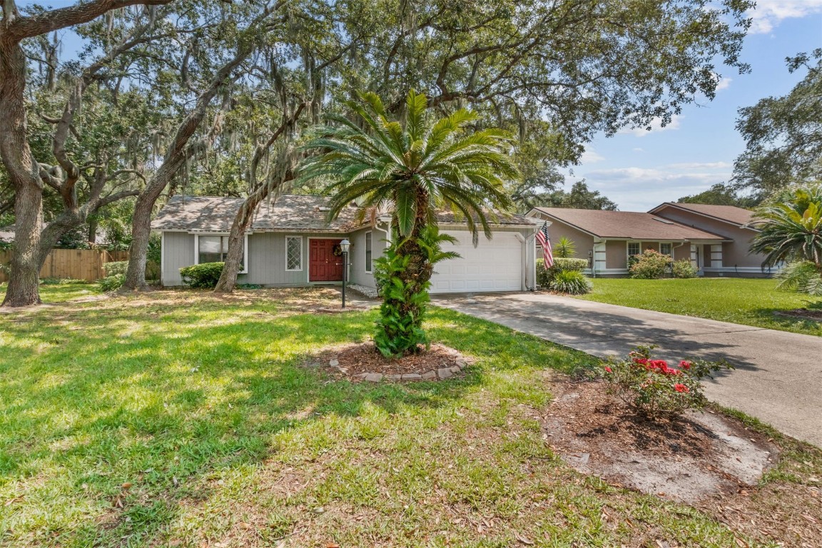 1512 Inverness Road Amelia Island, FL 32034 - Photo 6 of 28 Gallery Image 6