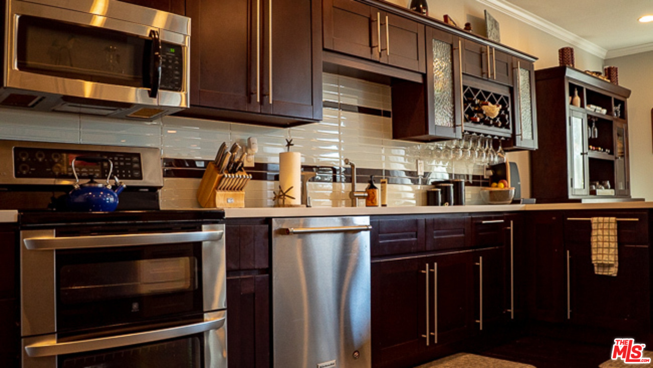 5317 Heritage Place Culver City, CA 90230 - Photo 4 of 31