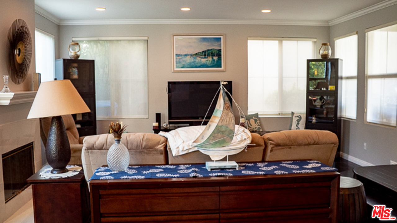 5317 Heritage Place Culver City, CA 90230 - Photo 8 of 31