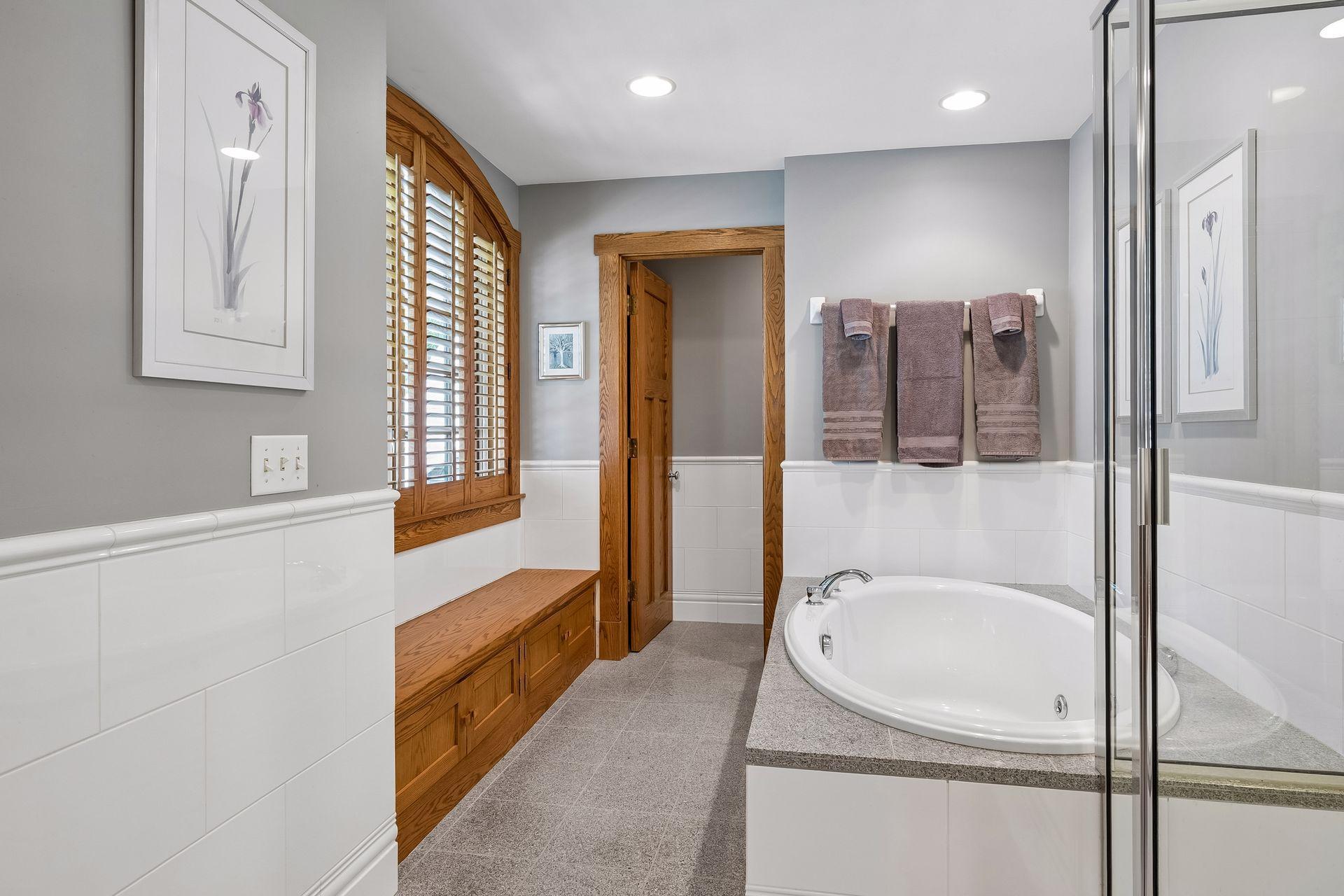 8307 Oakmere Road Bloomington, MN 55438 - Photo 39 of 72