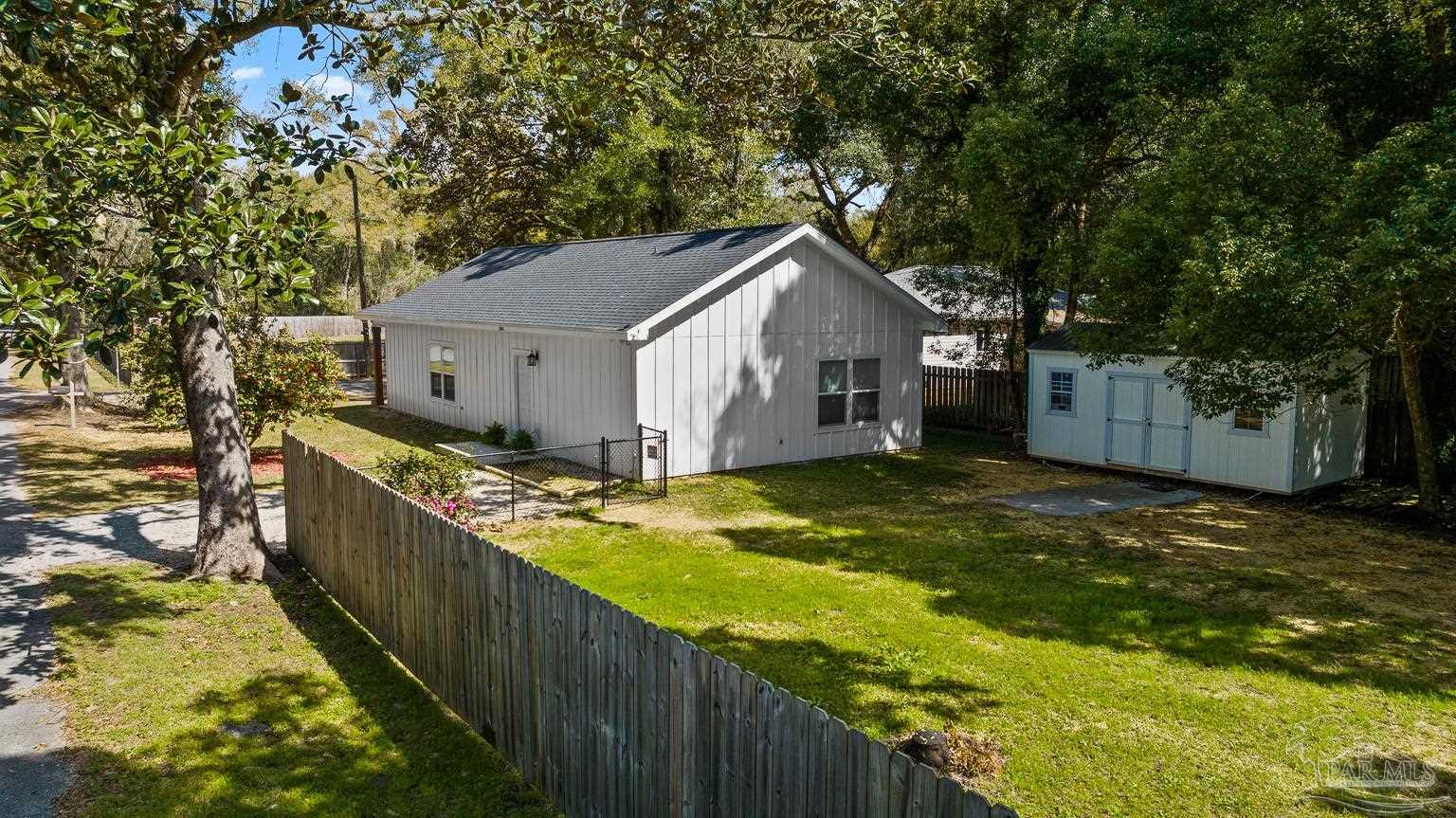 4336 Melton Road Milton, FL 32583 - Photo 7 of 42