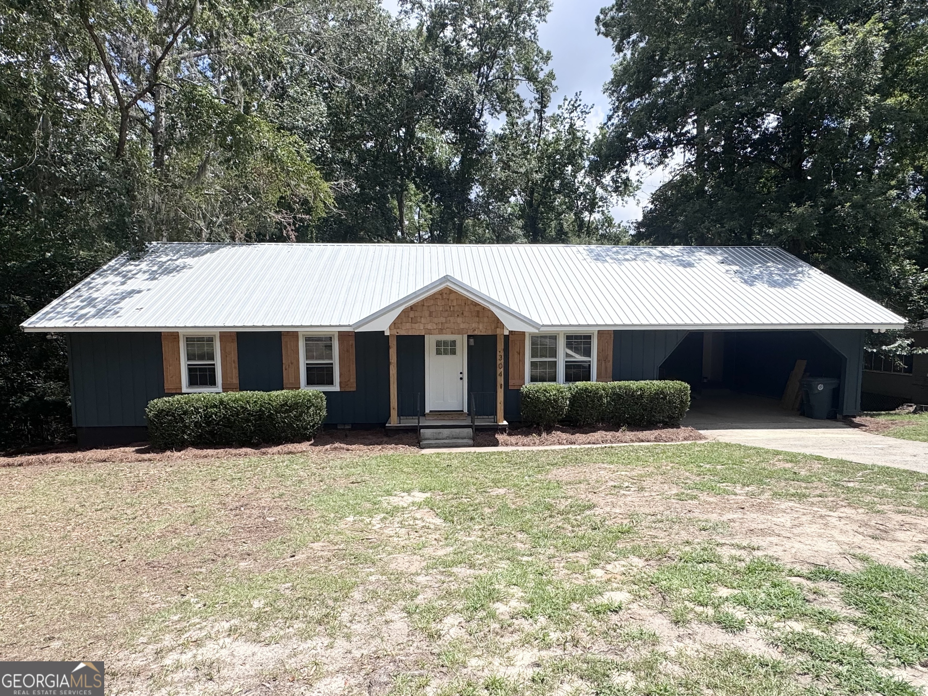304 Pinewood Drive Dublin, GA 31021 - Photo 1 of 39