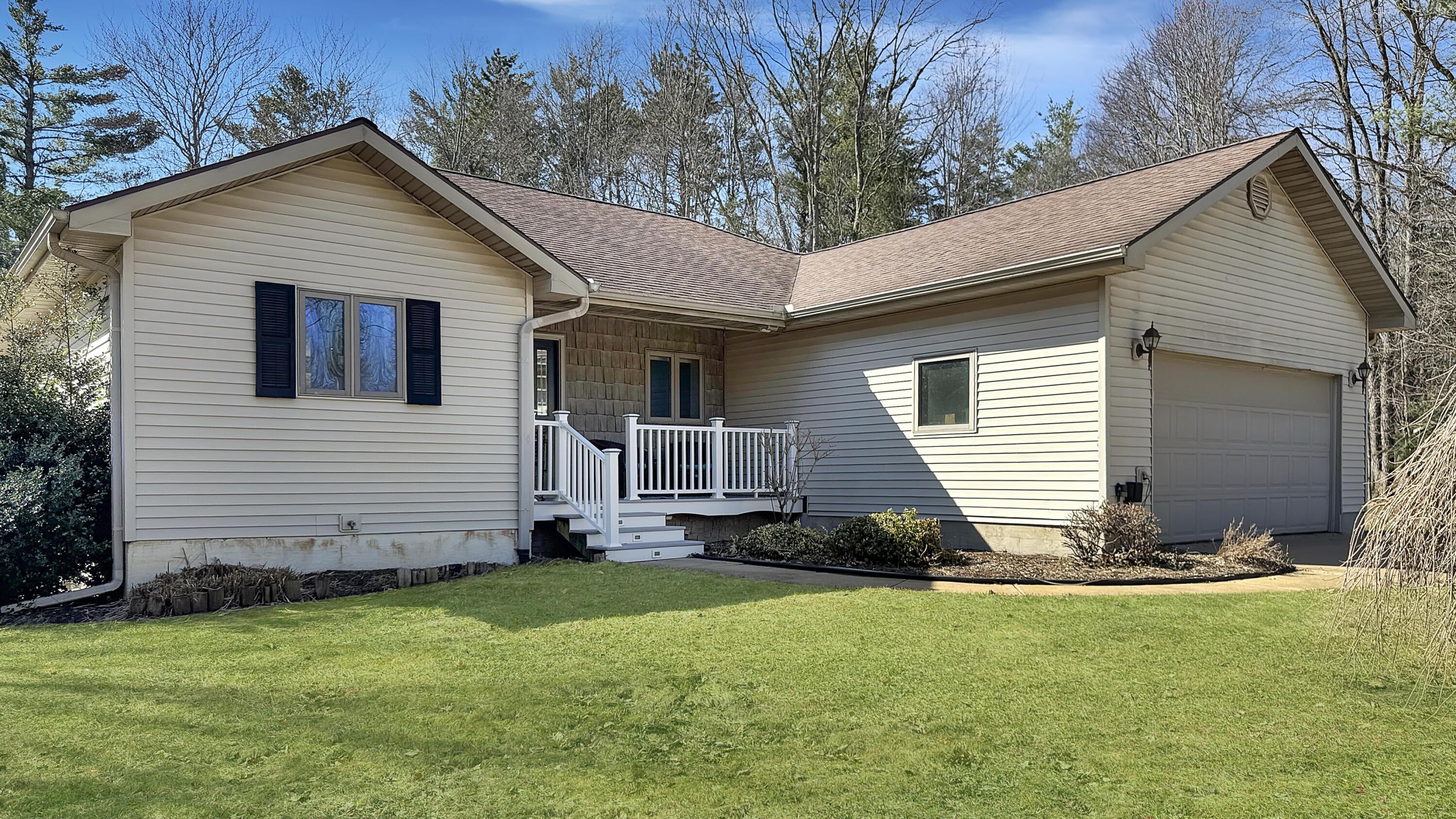 7986 Quarter Road Cadillac, MI 49601 - Photo 2 of 44 Greg Bosscher (32)