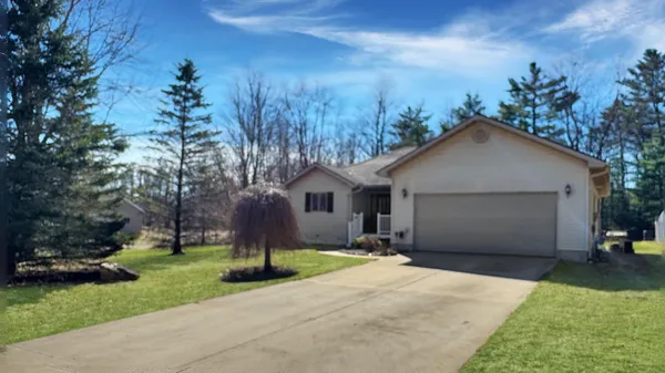$319,000 | 7986 Quarter Road, Cadillac, MI 49601