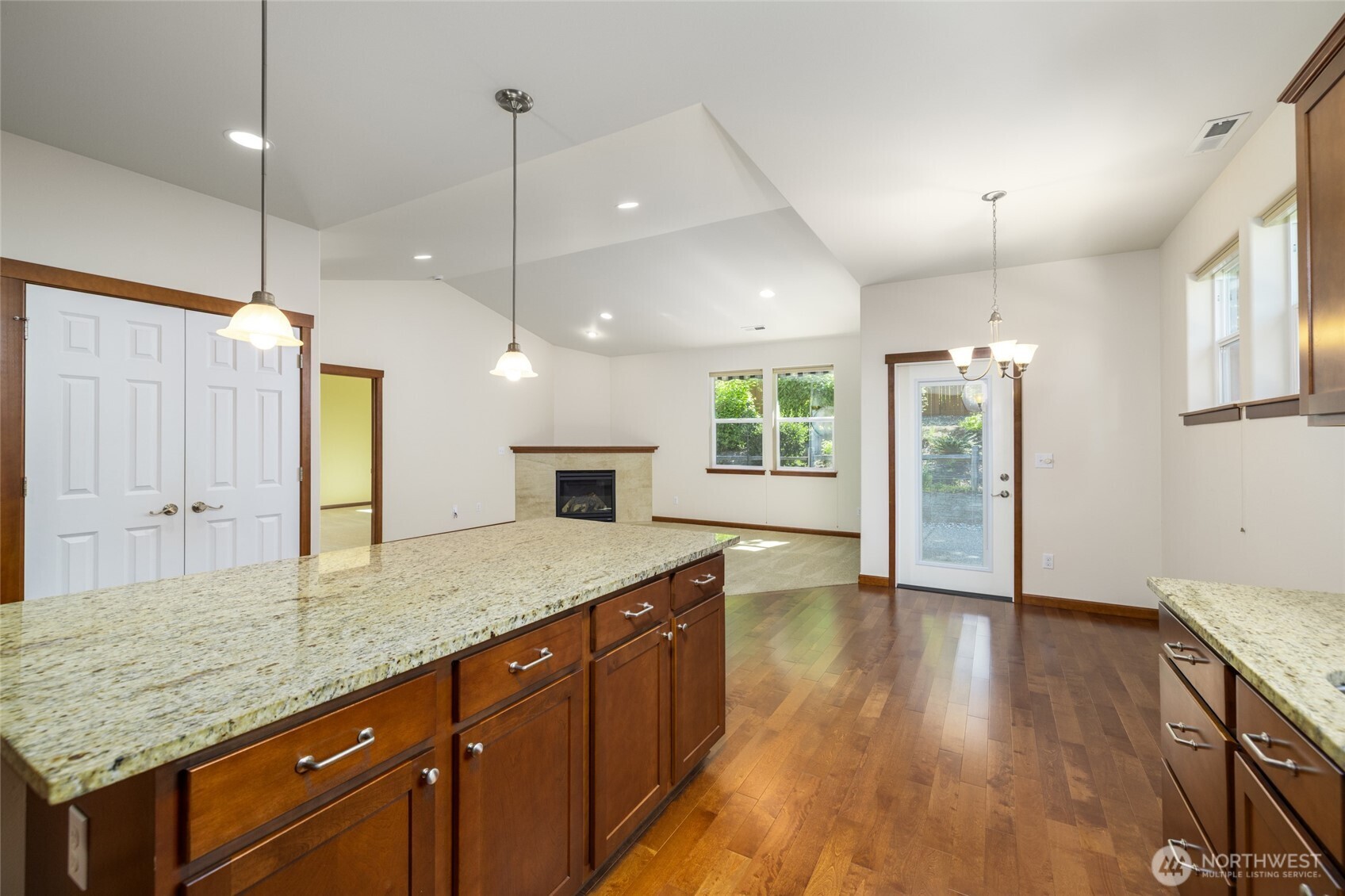 1894 Silver Loop Mount Vernon, WA 98274 - Photo 13 of 38
