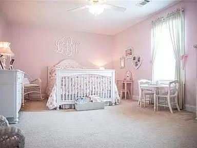 a view of livingroom with furniture