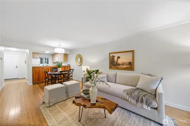 $446,500 | 12601 Southeast 41st Place, Unit C102, Bellevue, WA 98006