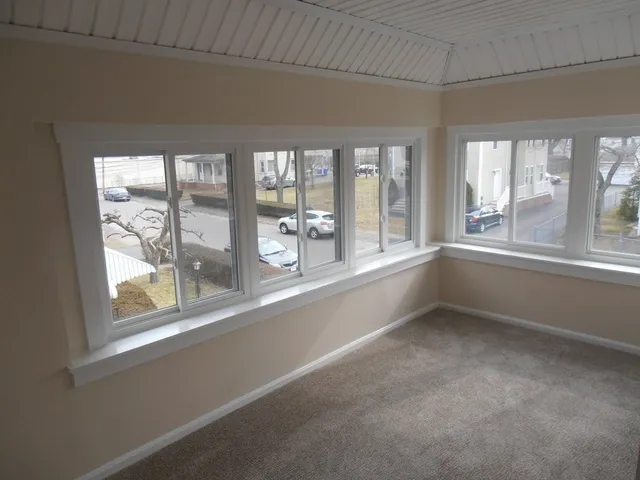 $1,825 | 13 King Street, Unit 2, Taunton, MA 02780