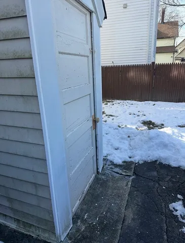 $1,825 | 13 King Street, Unit 2, Taunton, MA 02780