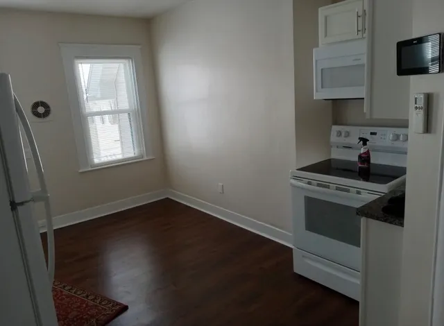 $1,825 | 13 King Street, Unit 2, Taunton, MA 02780