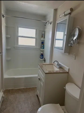 $1,825 | 13 King Street, Unit 2, Taunton, MA 02780